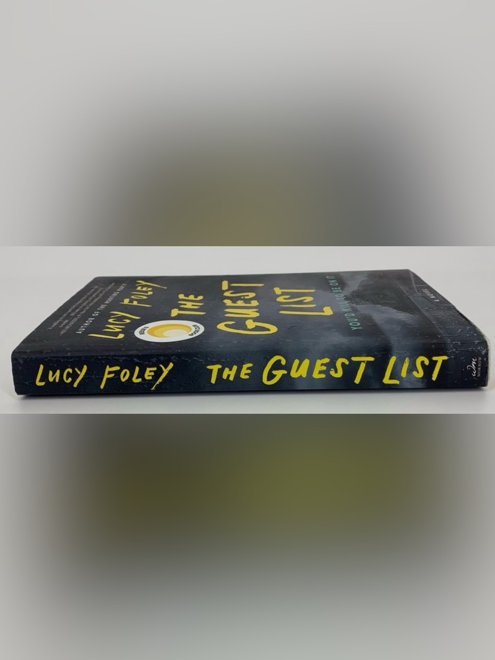 THE GUEST LIST - BESTSELLING NOVEL BY LUCY FOLEY - Picture 5 of 6